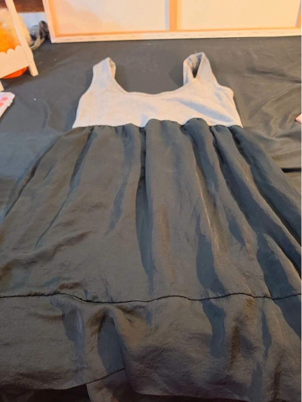 Dress - Picture 3 of 3